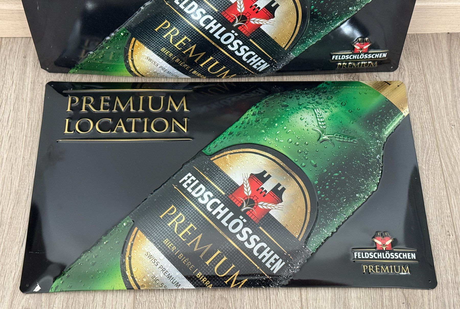 Feldschlösschen Insegne: 2 x Feldchlösschen Premium Location Blechschilder – Usato da Oberbuchsiten venduto da PSH1980 1