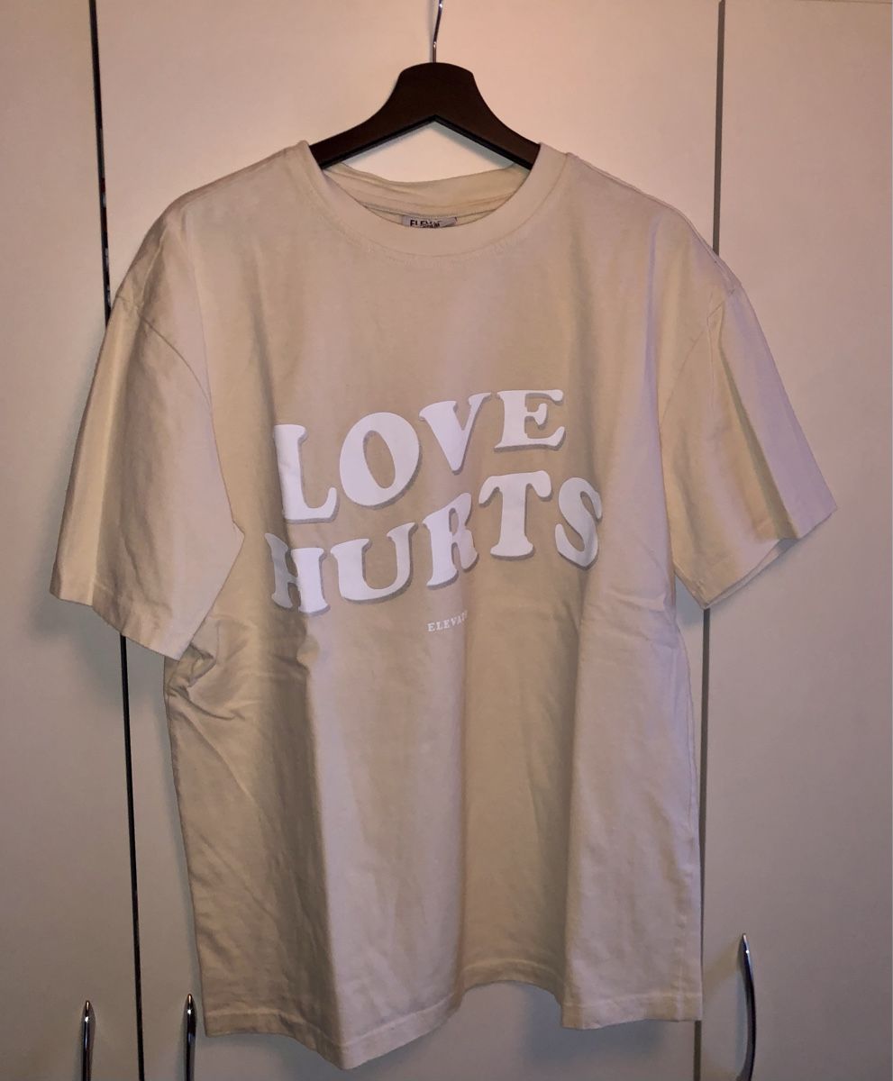 T-shirt: Elevate T-Shirt in Beige, Gr. M – Usato da Walchwil venduto da BackstageBruder