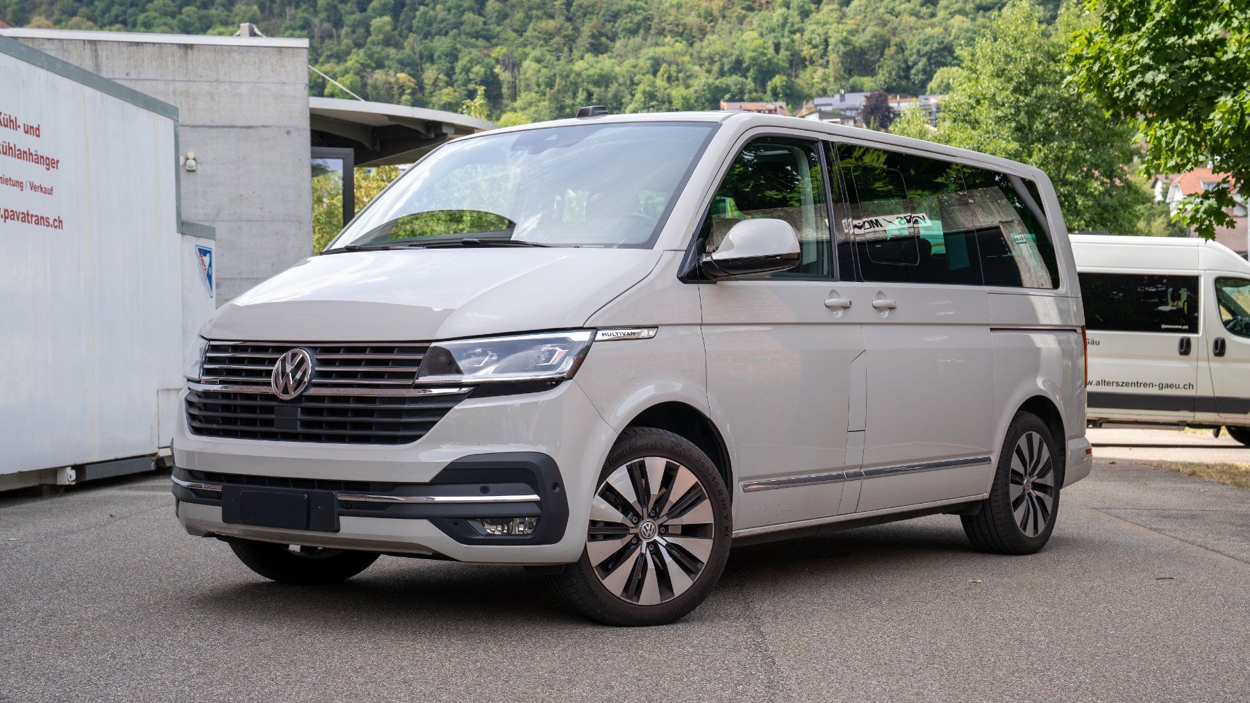 Autos: VW Multivan T6.1 BI-TDI 204 PS 4 Motion Highline – Gebraucht aus Langenthal von Lajo123