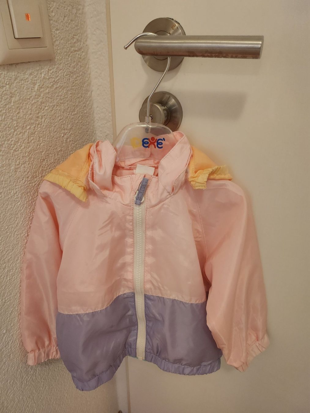 H&M Jacken & Mäntel: Regenjacke Grösse 80 – Gebraucht aus Kefikon TG von Livline