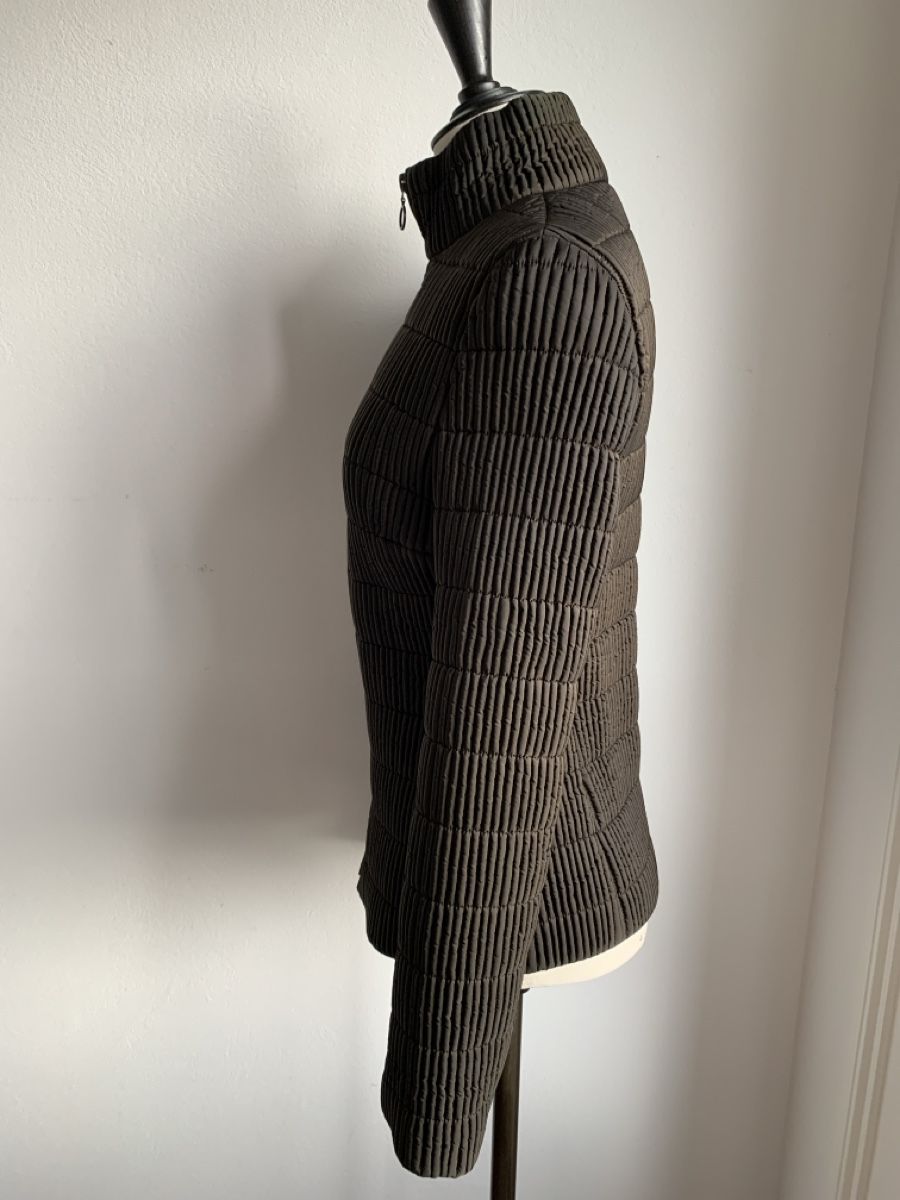 Akris Giacche: AKRIS: Super elegante dunkelbraune Stepp-Jacke, 36 – Nuovo (secondo la descrizione) da Luzern venduto da designluzern 4
