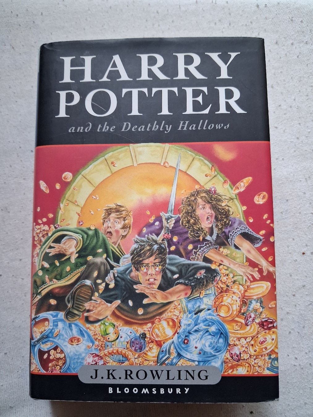Libri: HARRY POTTER and the Deatbly Hallows – Usato da Lausanne venduto da Jdelta