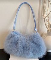 Sac à main en fausse fourrure bleu