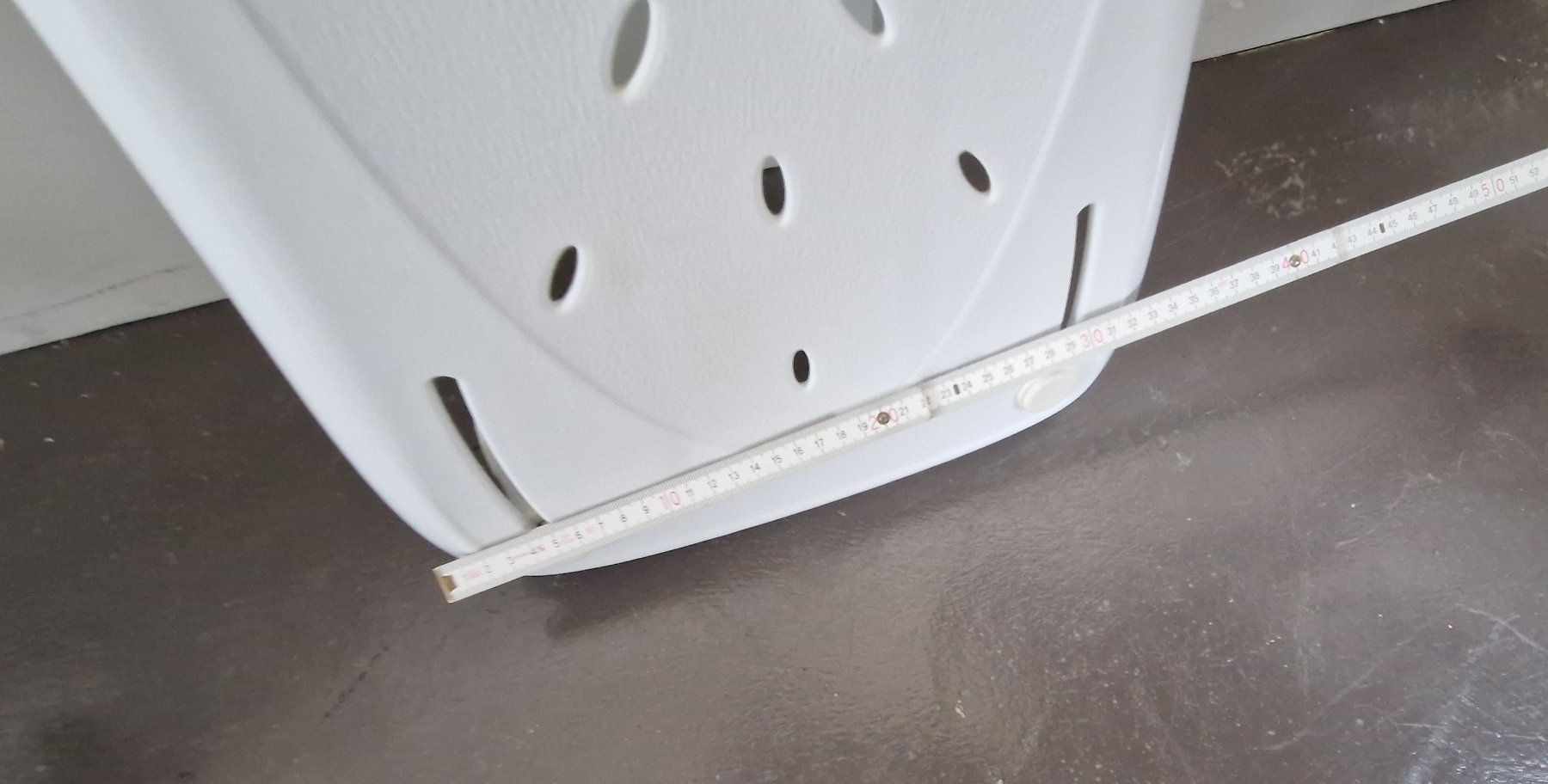 Sgabelli: Bade Wanne Sitz Weiss Blau Nr. 27 – Usato da Niederbipp venduto da Trude04 4