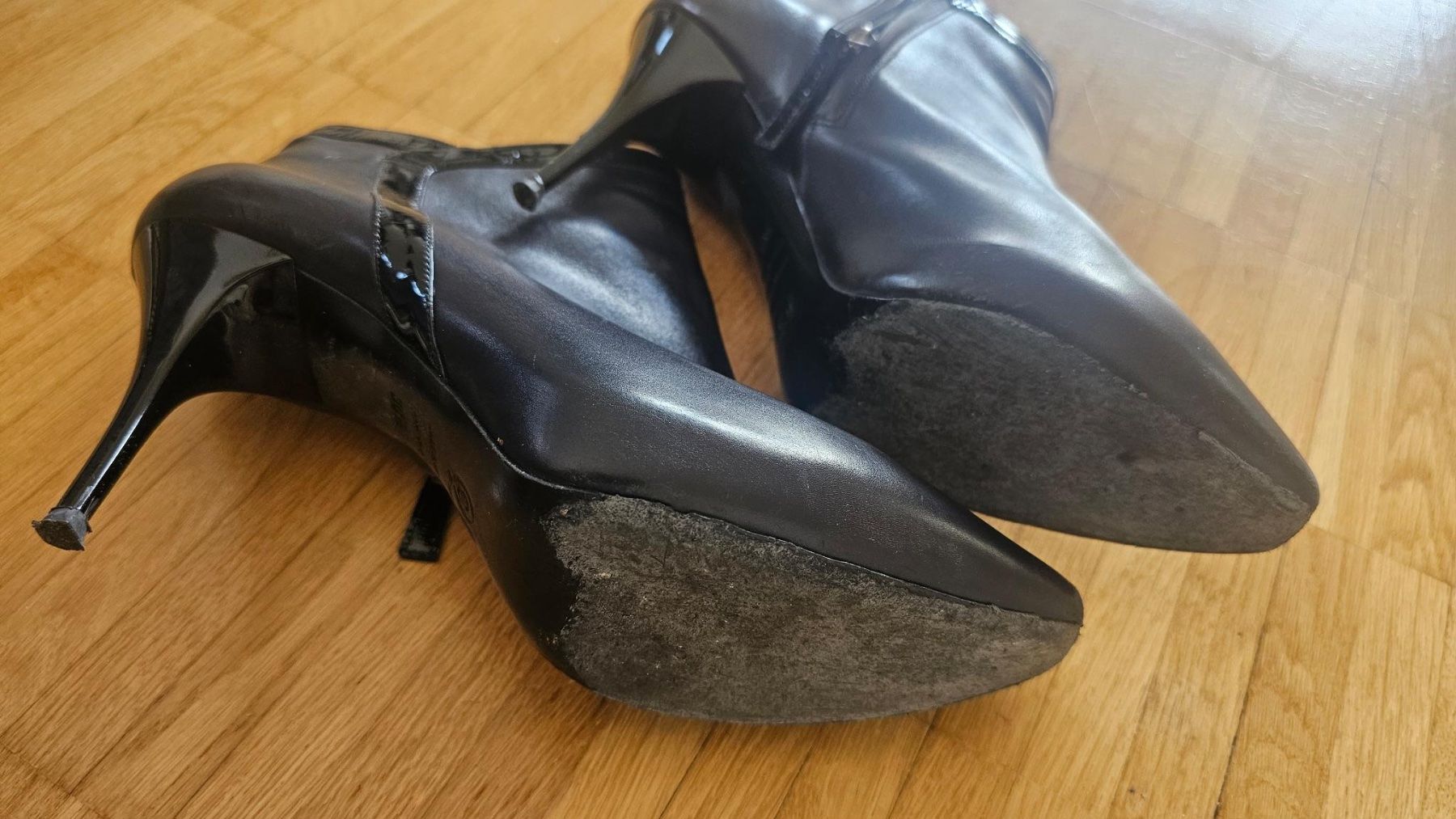 Alexander Mcqueen Chaussures femmes: Alexander McQueen Leder Stiefeletten Gr. 38.5 – D'occasion à ZUMIKON par 99aes 4