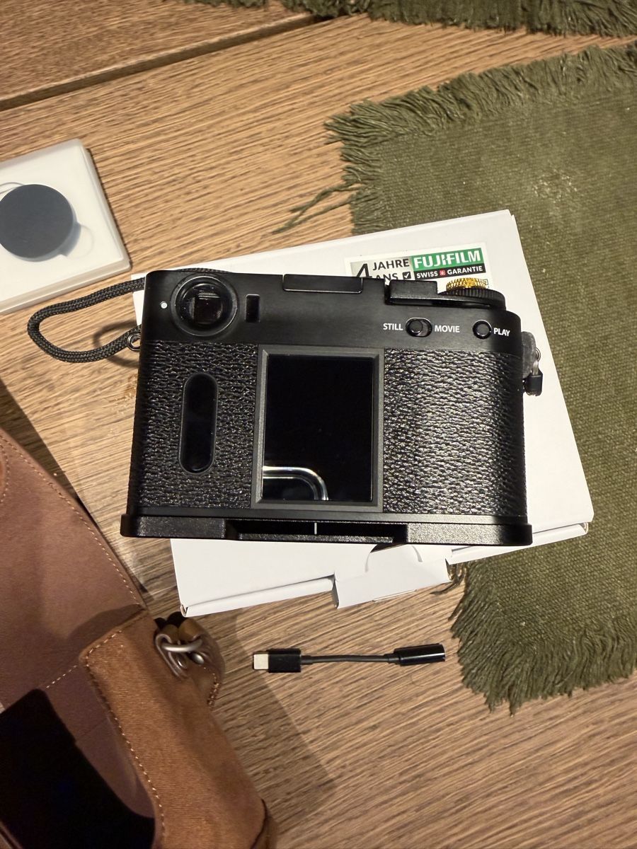 Fujifilm Fotocamera: Fujifilm X-HF1 Xhalf Corpo+Accessori – Usato da Bellinzona venduto da Andreea90 3