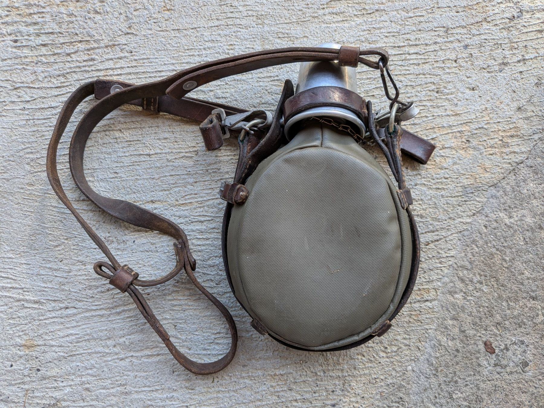 Schweizer Armee Uniformi: Trinkflasche Sanität - Schweizer Armee – Usato da Oberhof venduto da Joeggu1 1