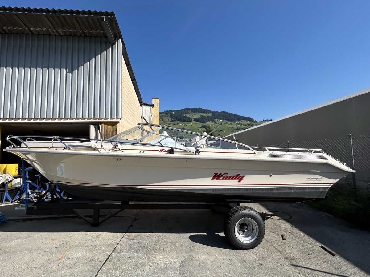 Windy Bateaux: Windy 7500 – Défectueux à Ennetbürgen par ausliebezumboot