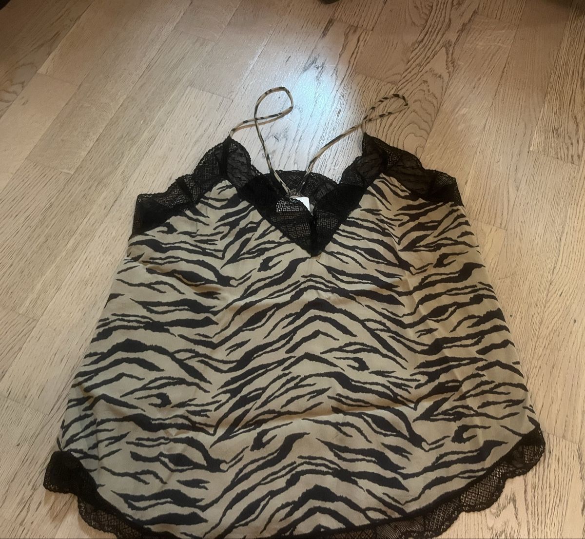 Zadig & Voltaire Blusen: Zadig & Voltaire Spitzen Top, Tigermuster, Grösse S – Neu (gemäss Beschreibung) aus Zürich von ros_n8lm 1