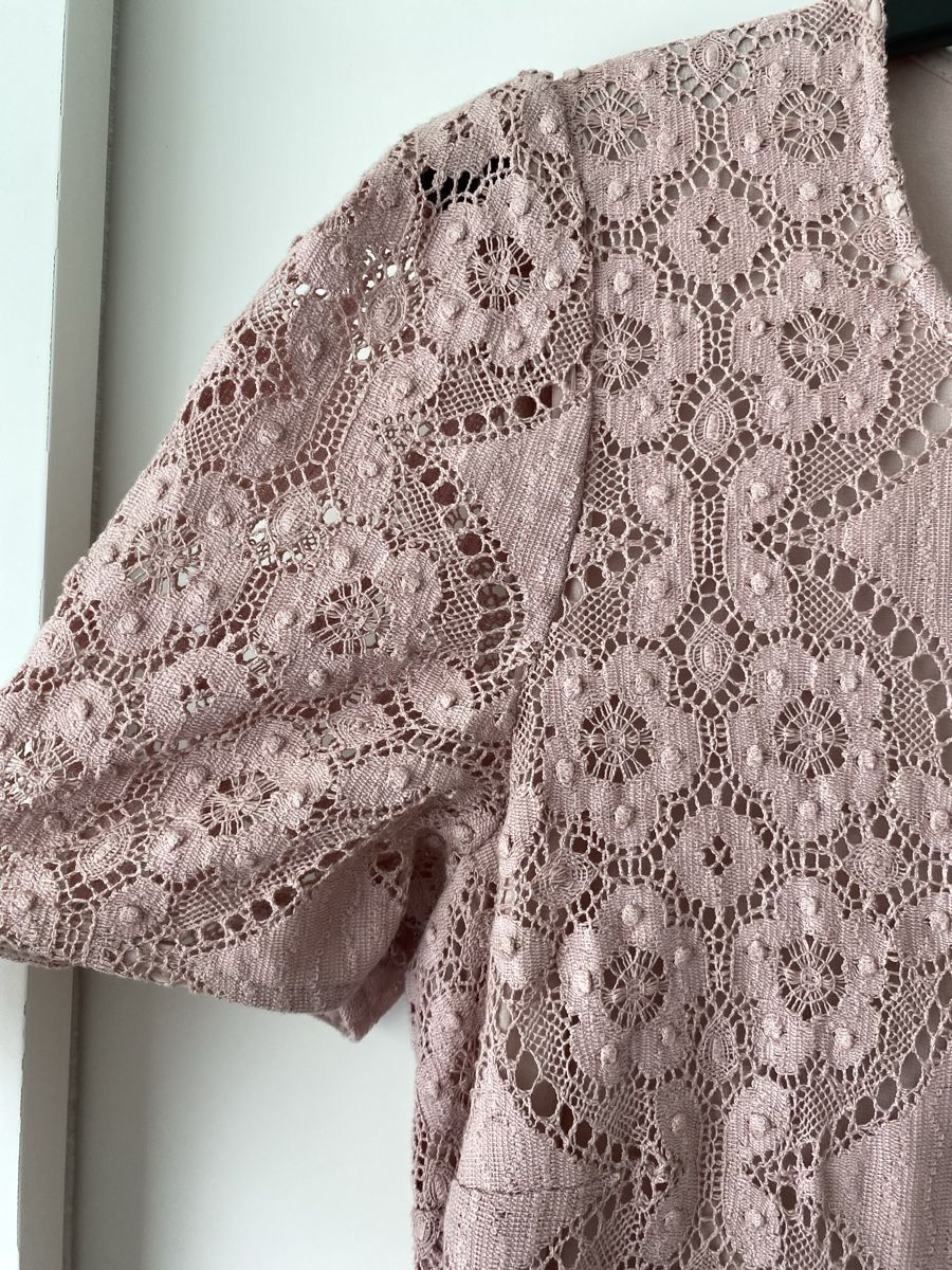 Burberry Vestiti: Burberry Spitzenkleid mit Seidenfutter, Grösse 36 – Usato da Winterthur venduto da marisole4 4