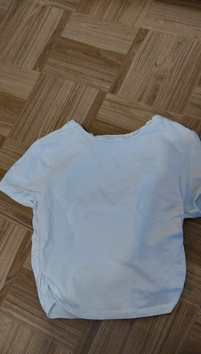Bershka Top: weisses Top Shirt – Nuovo (secondo la descrizione) da Unterbäch VS venduto da Nifadi