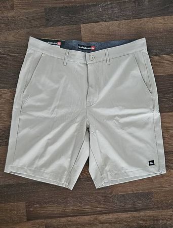 Quicksilver shorts