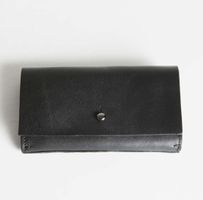 Minimalist Black Leather Wallet - Stylish and Durable