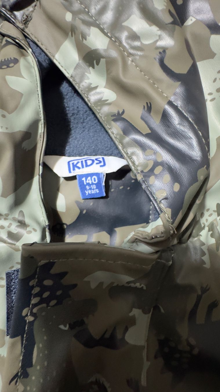 Jacken & Mäntel: Rain jacket 140 – Gebraucht aus basel von sak12345 1