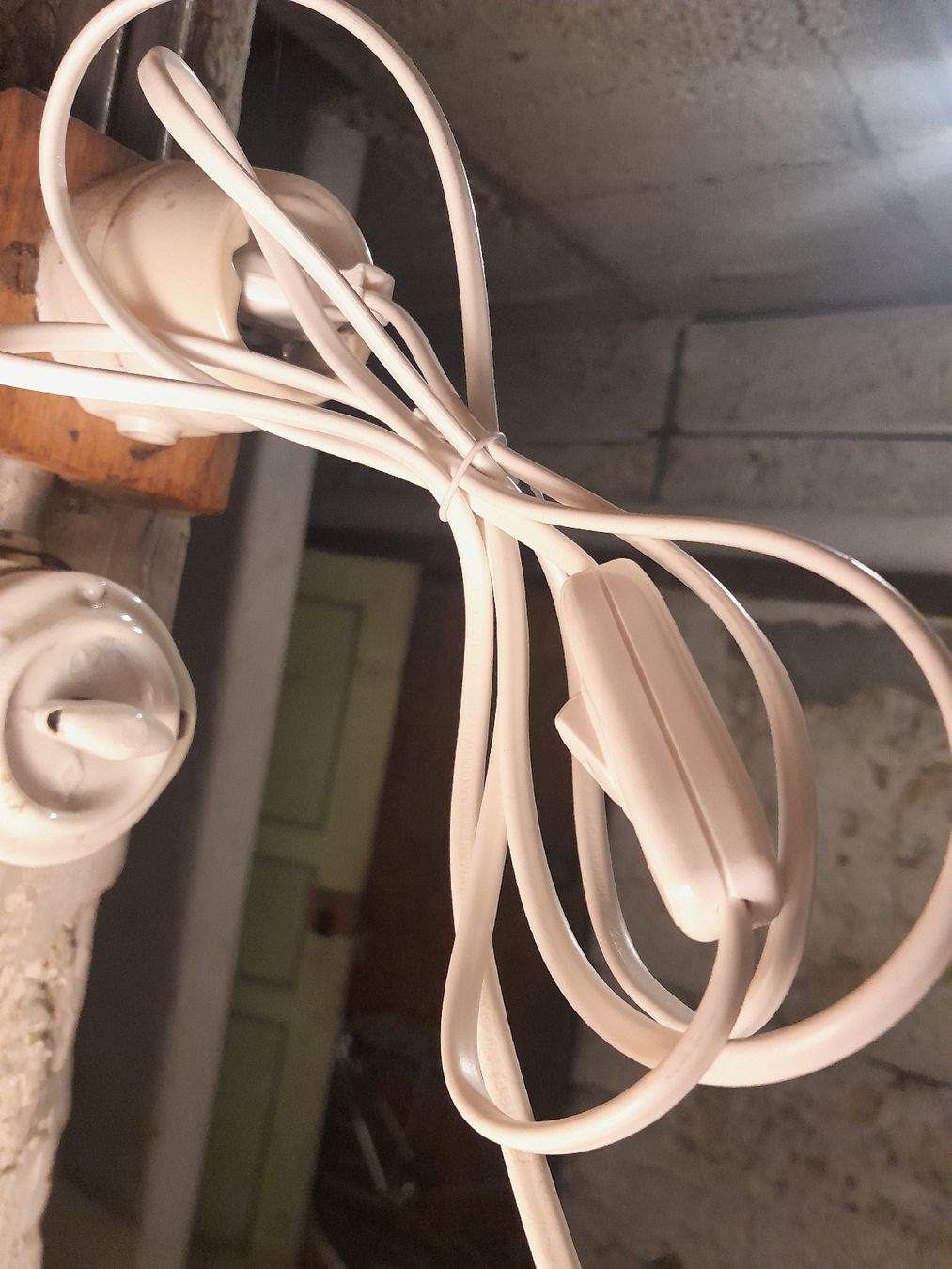 Lampade: kleine Lampe aus Kanister – Usato da Olten venduto da so.bi 2
