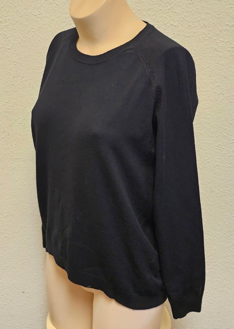 Navyboot Maglioni & Felpe: NAVYBOOT Damen Pullover Gr. L Schwarz Viskose Feinstrick Str – Usato da Urdorf venduto da ole_mrp9 8