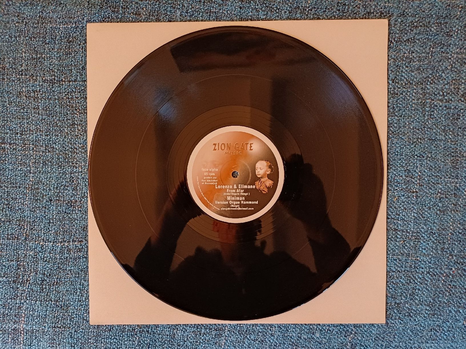 Dischi in vinile: Lorenzo & Elimane "From Afar" 12" – Usato da Begnins venduto da Drastic-Sound 2