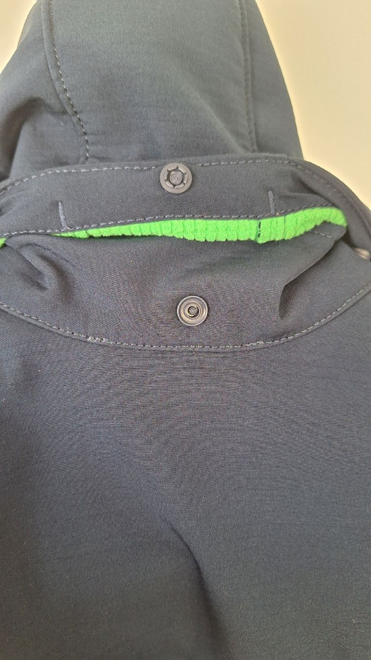 Reima Giacche & Cappotti: Reima Softshelljacke Gr. 116 Dunkelblau Wasserdicht – Usato da Oberkulm venduto da kar_jgx9 7