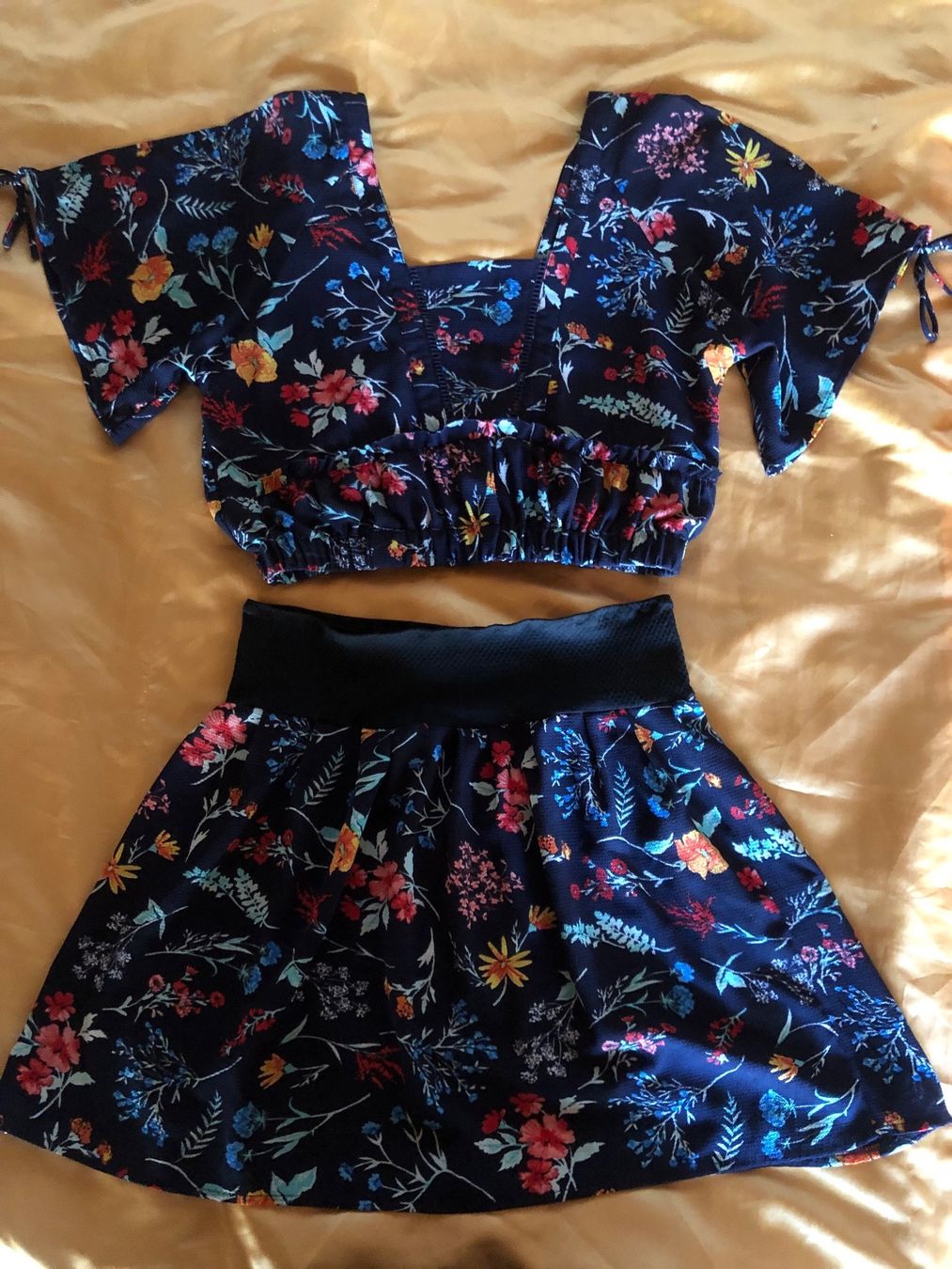 Vestiti: Kleid zweiteilig Ensemble selbstgemacht M – Usato da Schwyz venduto da Maerzetuepfli 2