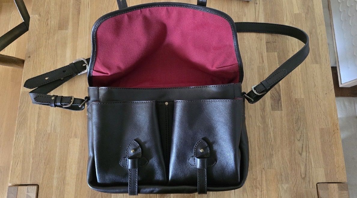 Borse: CRAVAR Full Leather messenger bag, espresso, red interior – Nuovo (secondo la descrizione) da La Tour-de-Peilz venduto da bma_s97h 2