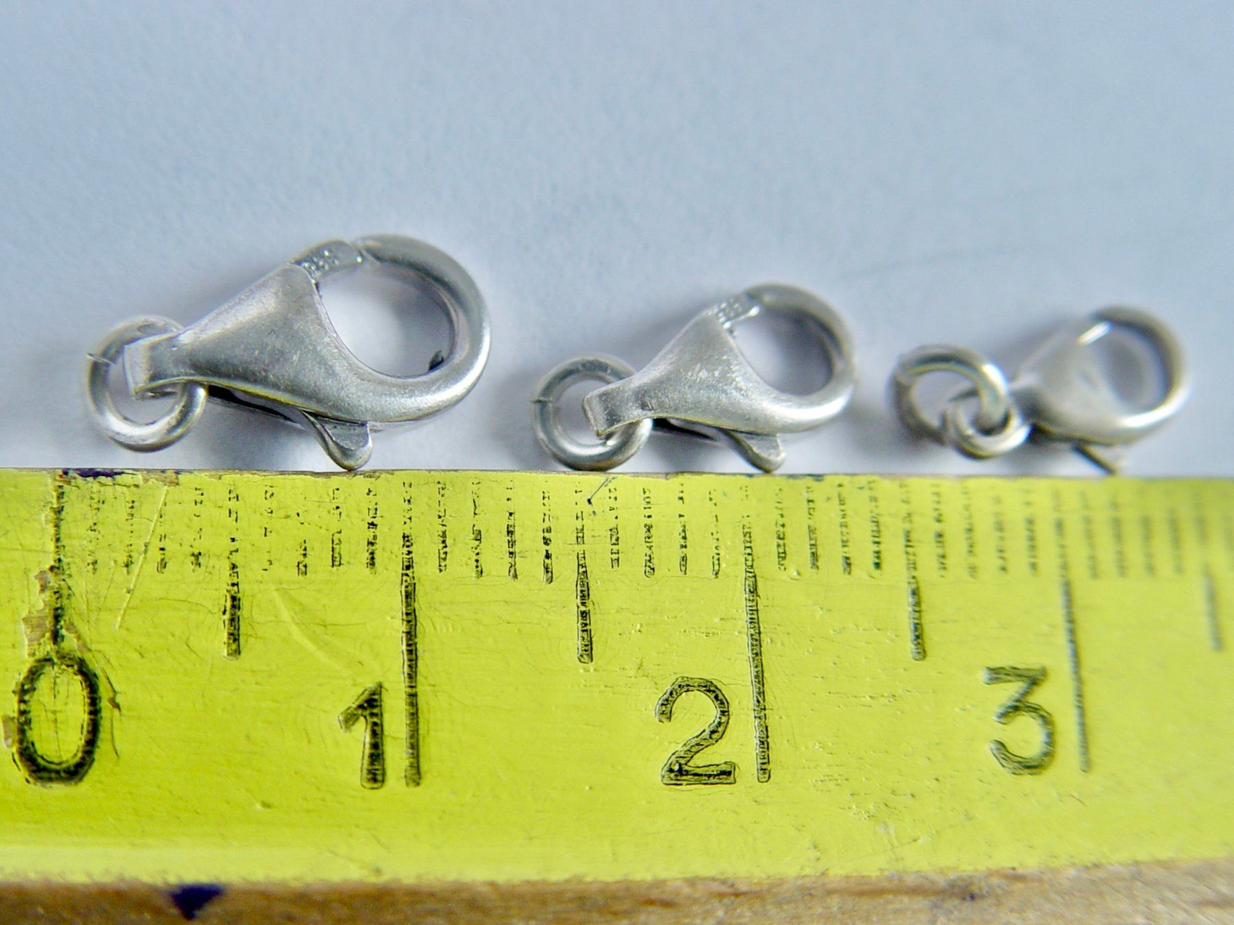Perle (finte): 3 Karabiner Verschlüsse aus Silber – Usato da Henggart venduto da gernli 2