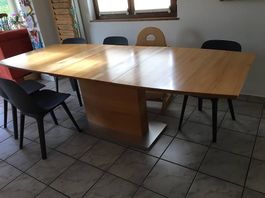 Table en hêtre massif
