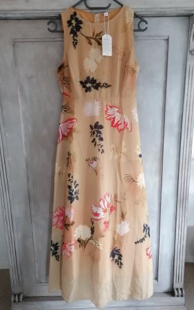 Süsses Sommerlongkleid mit Vögel und Blumen