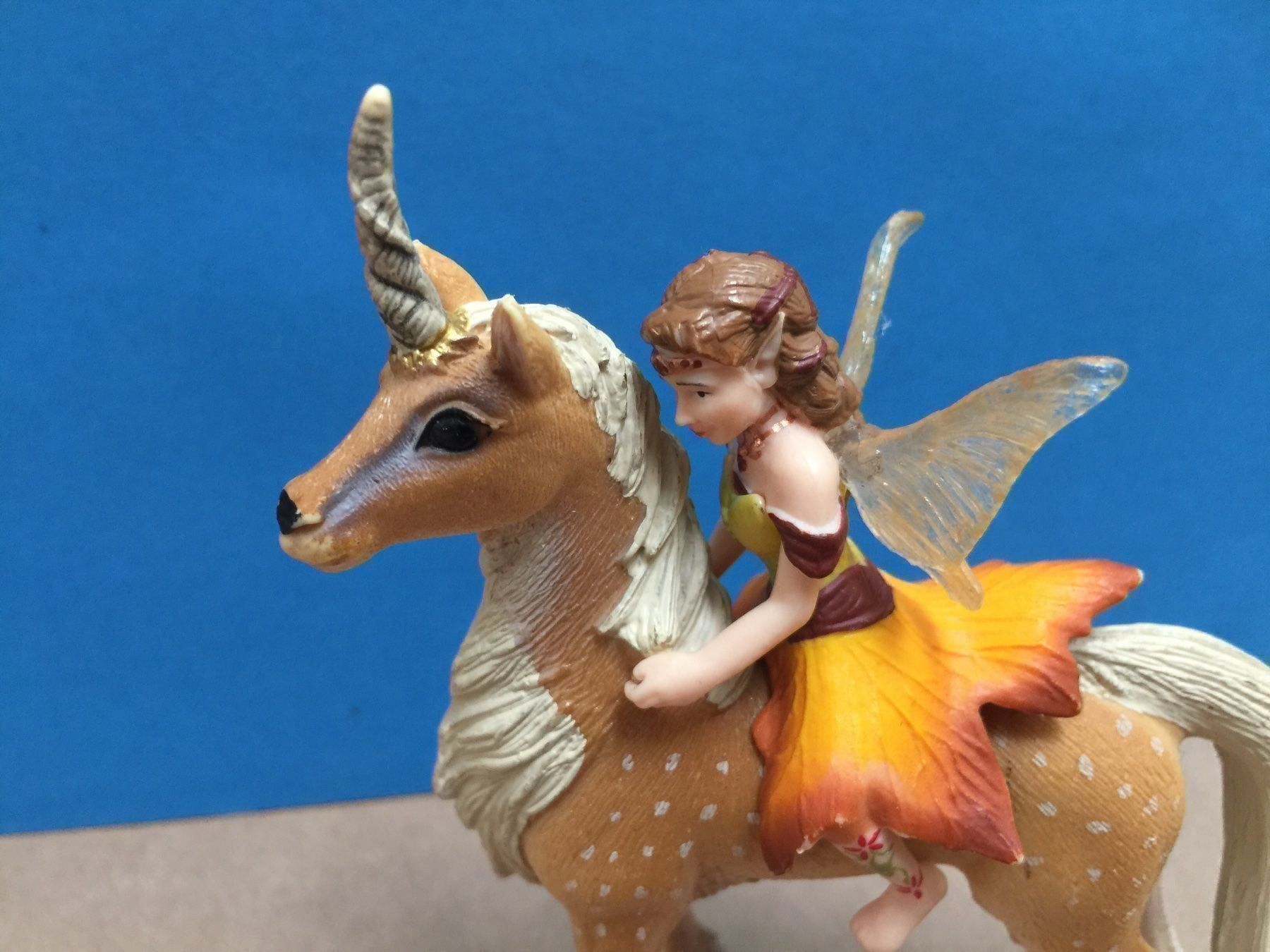 Schleich Figuren: Schleich Bayala Elfe auf Waldeinhorn – Gebraucht aus Ennetbaden von mapa05 1