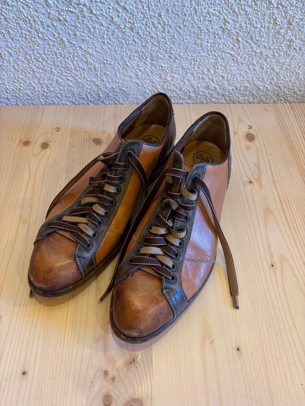 Scarpe da uomo: Halbschuhe Echtleder Botti Dal 1913, Vintage look – Usato da Alten venduto da AuntiesAtticFinds