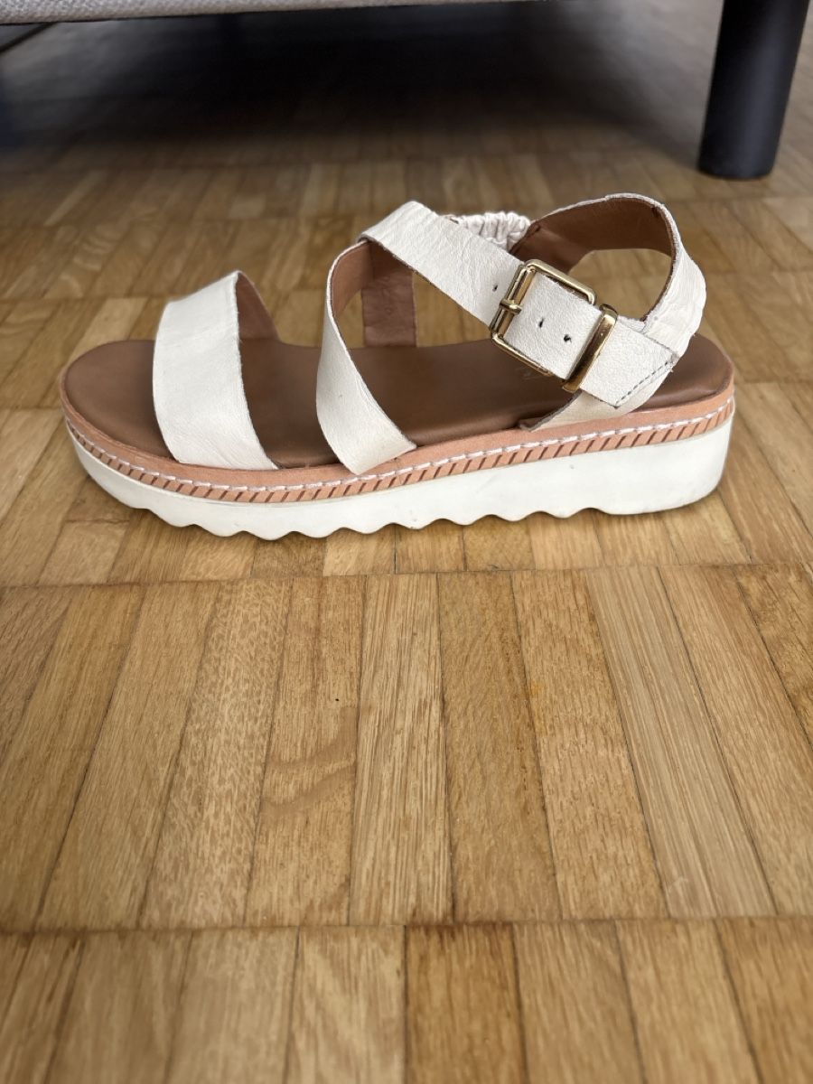 Scarpe da donna: Sandalen Gr. 37 – Usato da Herisau venduto da sen_8w8b 1