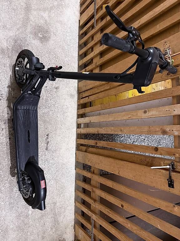 Scooters: E scooter – D'occasion à Dietikon par SamsonS01