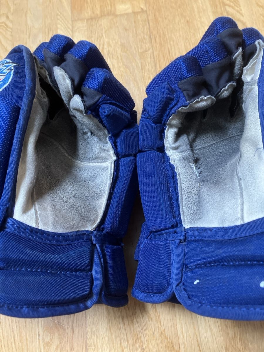 Bauer Altri accessori da uomo: Eishockey Handschuhe ZSC – Usato da Steffisburg venduto da muggenstutz31 1