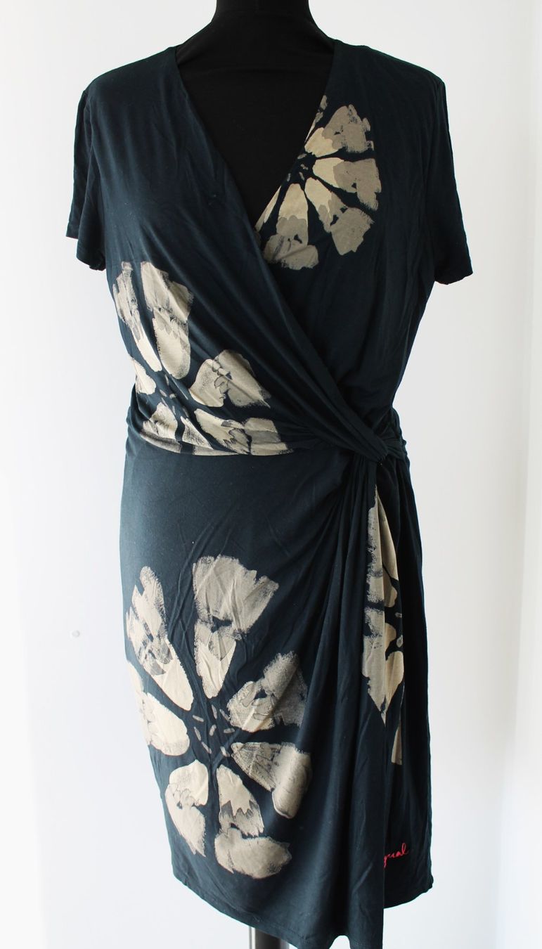 Desigual Kleider: Robe DESIGUAL taille XL – Gebraucht aus Chez-le-Bart von jasse