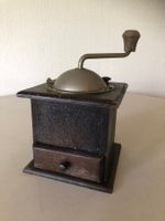 antike Kaffeemühle