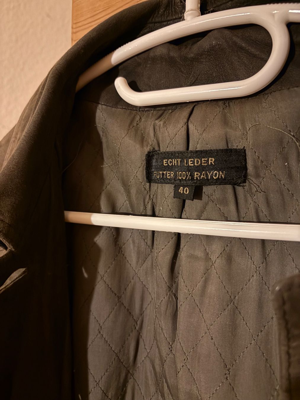 Cappotti: Vintage Wildledermantel Oliv – Usato da Zürich venduto da Largra 5