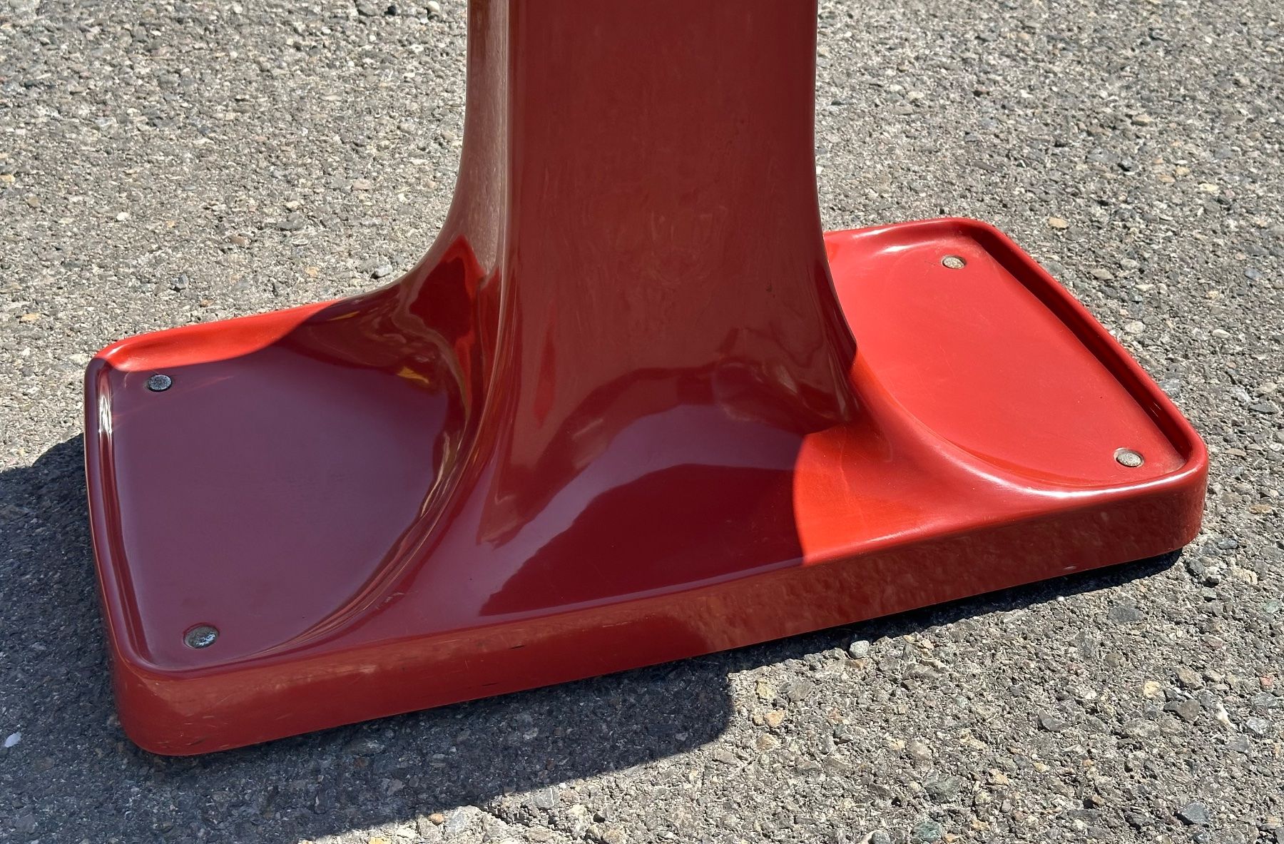 Tavoli: Space-Age Beistelltisch / Serviertisch – Usato da Otelfingen venduto da Yossi-68 5
