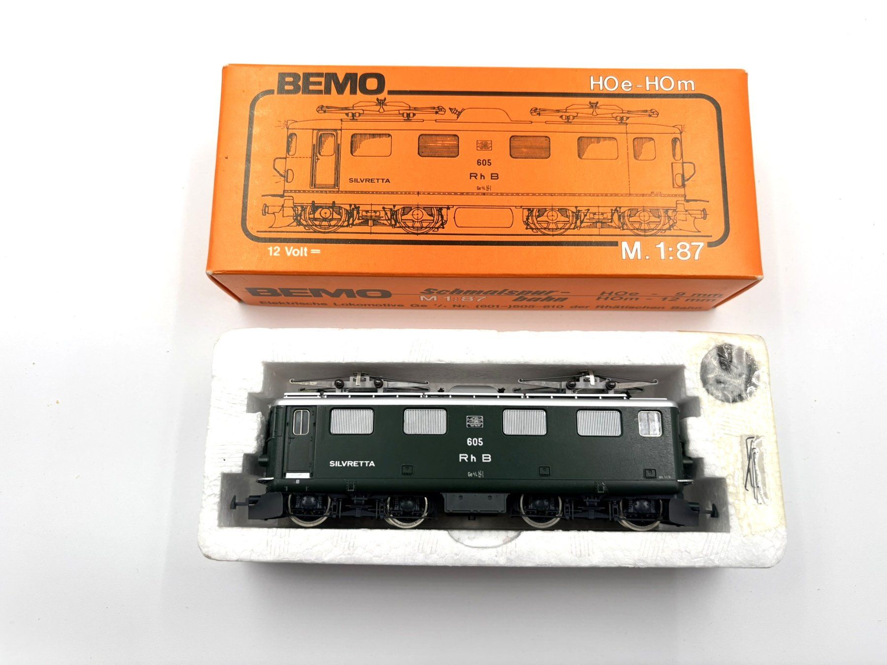 Bemo Modellini di ferrovie: Bemo 1250/5 RhB E-Lok Silvretta H0m - NEU & OVP – Nuovo e nell'imballaggio originale da Hombrechtikon venduto da Bruenel
