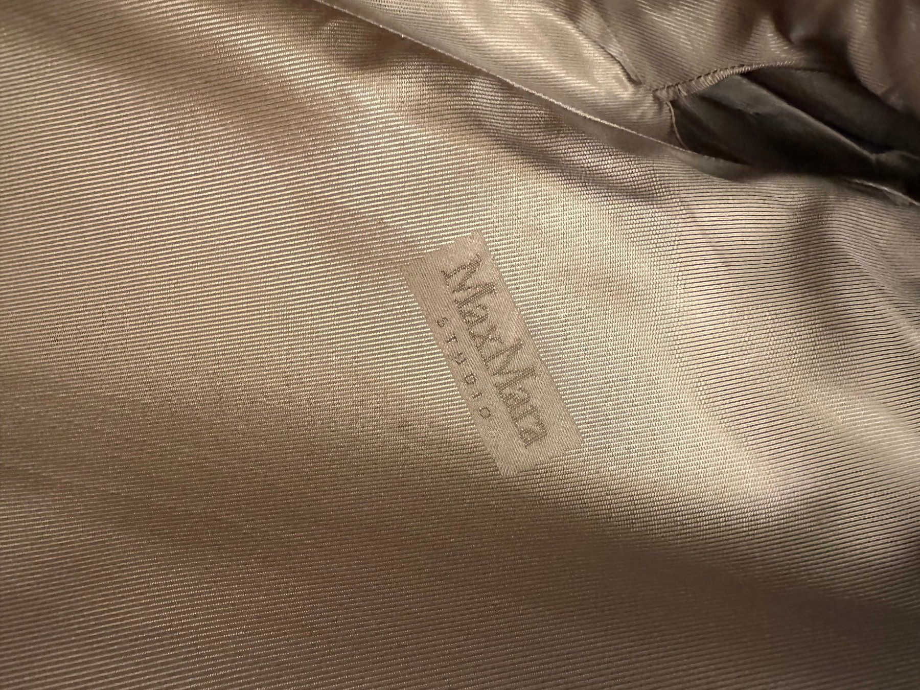 Max Mara Cappotti: Maxmara studio Mantel – Usato da Steinmaur venduto da regenbogen052 3