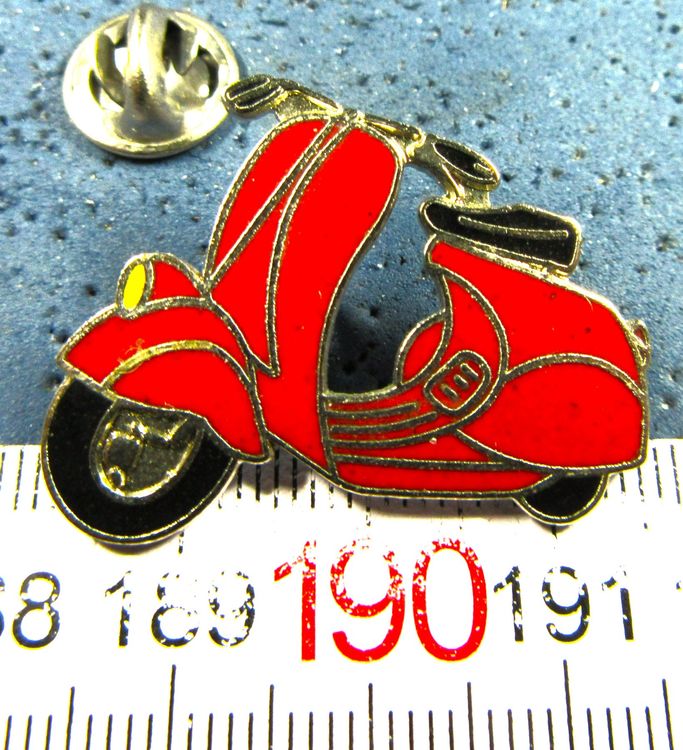 MOTOR-ROLLER SCOOTER ROT PIN ENAMEL VESPA? LAMBRETTA? ODER?? (Gebraucht ...