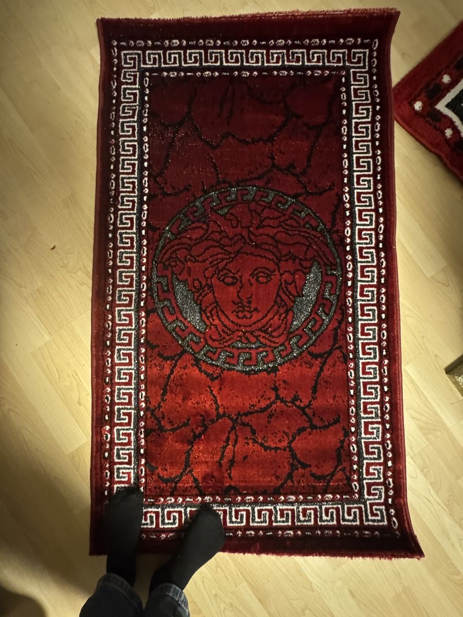Tappeti: Teppich set mit passende vorhang dazu – Nuovo (secondo la descrizione) da Winterthur venduto da vivcsike05 1
