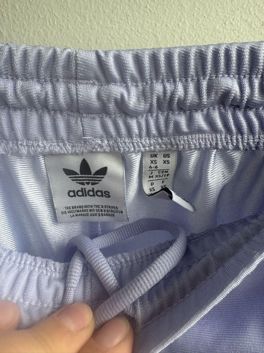 Adidas Lotti di vestiti: Adidas Tracksuit Set XS NEW! – Nuovo (secondo la descrizione) da Versoix venduto da Bazanchiklovalova 4