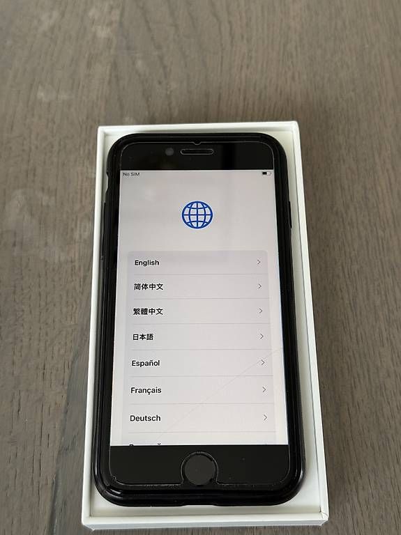 Telefoni cellulari / Smartphones: Apple iPhone SE (3rd Gen) – Usato da Lachen SZ venduto da da.mzzi