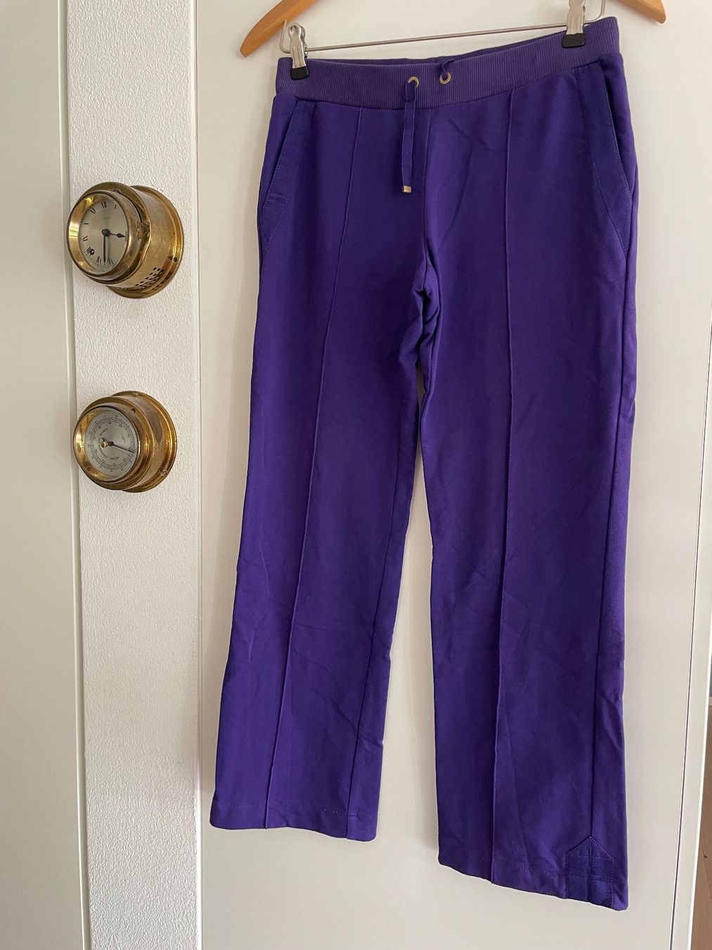 Escada Pantaloni: Hose von ESCADA SPORT – Usato da Neuwilen venduto da bobbel01
