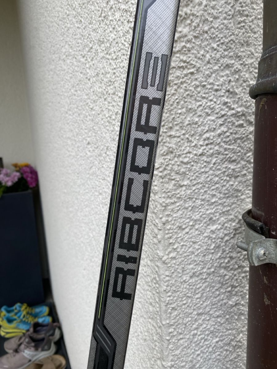 Ccm Crosses & Cannes: CCM Ribcor Eishockeyschläger 75 Flex, P19, Kurve: RIGHT – D'occasion à Bargen BE par thom_88 2