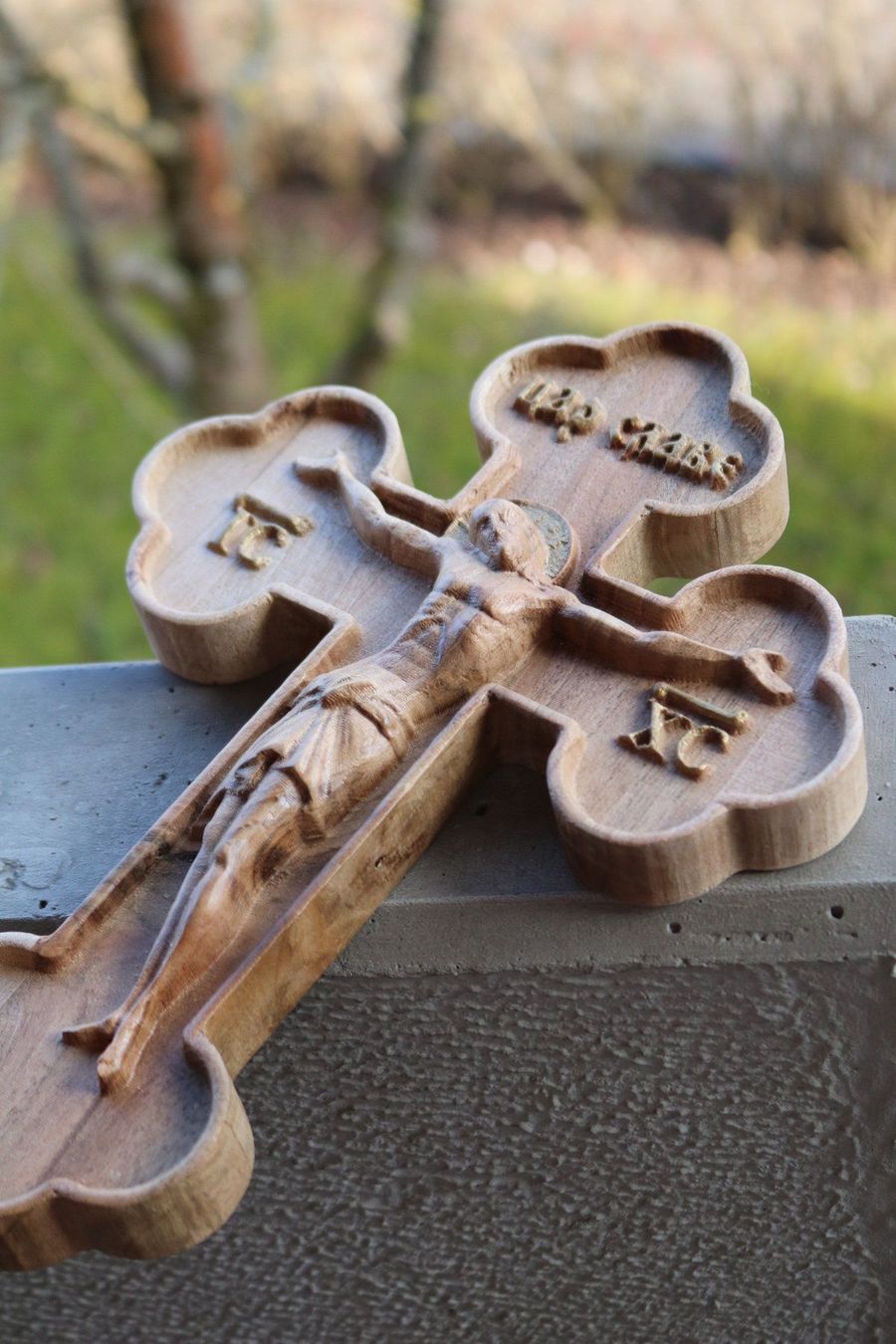 Gravures sur bois: Jesus Christus Kreuz aus Holz – Neuf avec emballage d'origine à Zürich par Miki_Schreiner 4