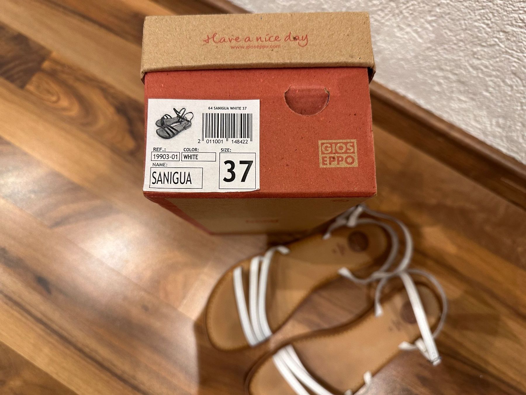 Schuhe für Mädchen: Sandalen Weiss Leder Grösse 37 – Gebraucht aus Uster von q1w2e3 3