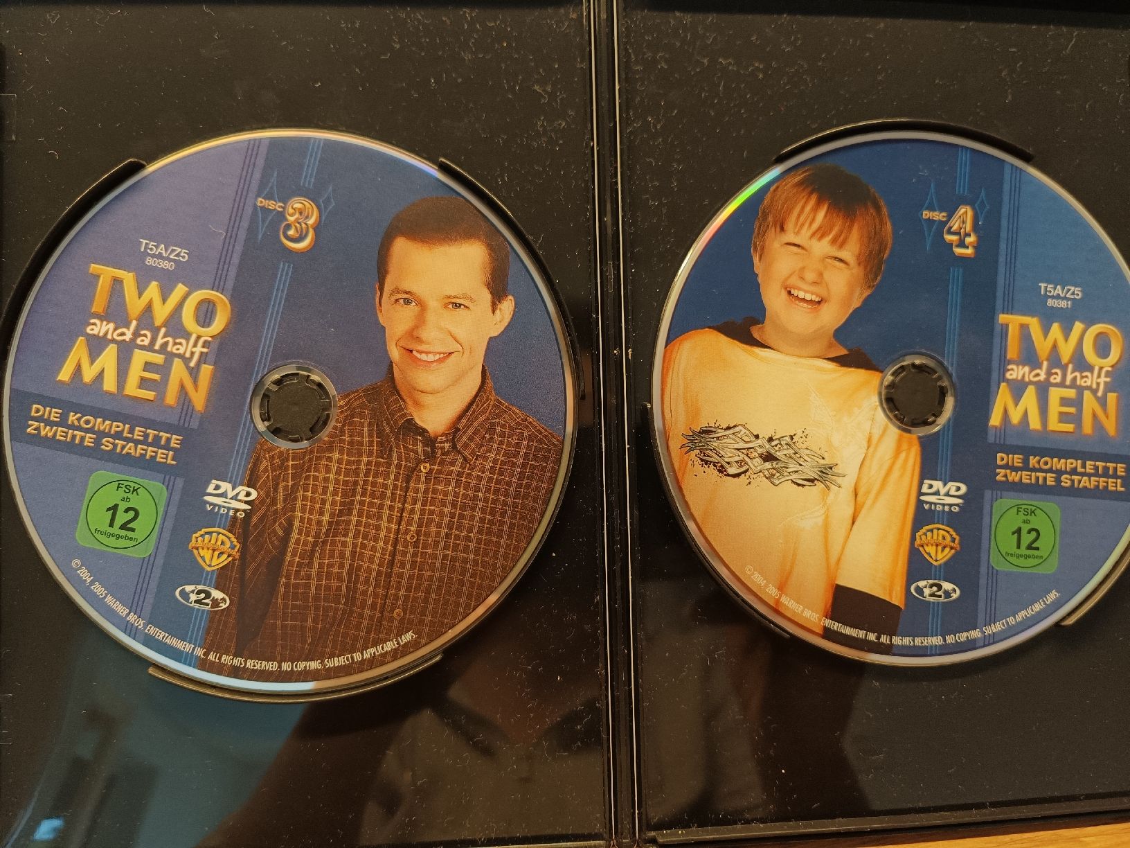 Tutti i DVDs: DVD "Two and a half Man" – Usato da Wünnewil venduto da Susuki125gt 5