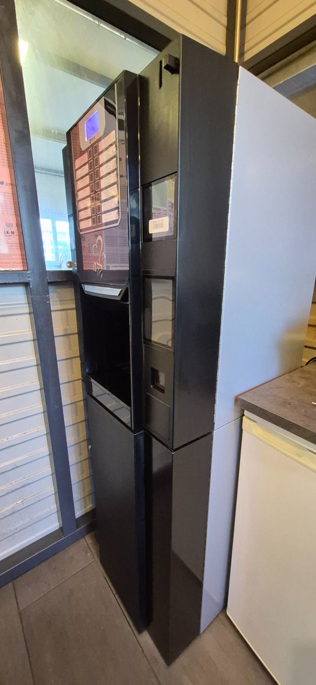 Selecta Altro per Gastronomia & Hotel: Machine Selecta distributeur de boisson – Usato da Champagne venduto da Lamar0 2