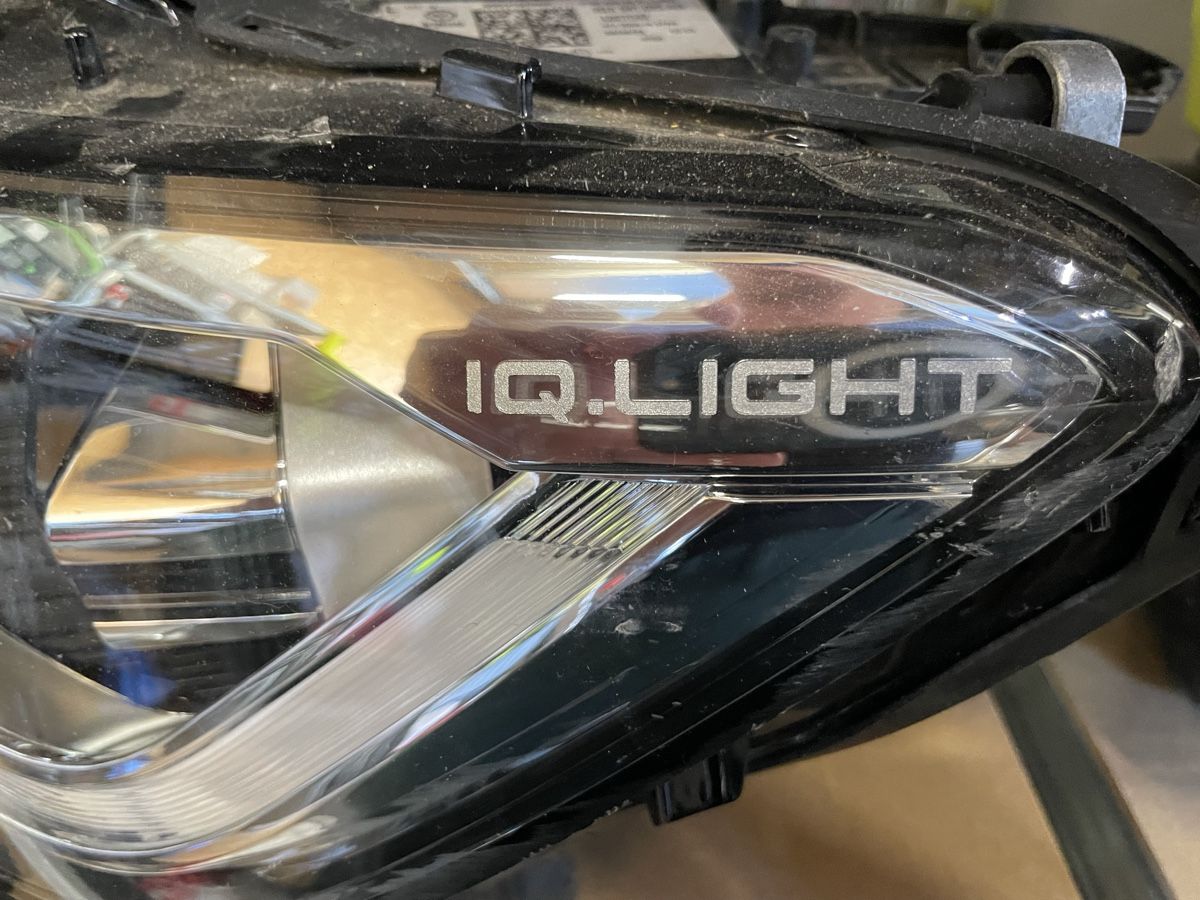 VW Phares: VW Matrix LED IQ Light Scheinwerfer – Défectueux à Gamsen par unikktaili01 1