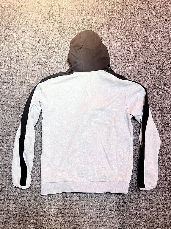 Puma Maglioni & Felpe: Sweatshirt Schweizer Nati – Usato da Chiasso venduto da pao_8chd 1